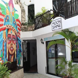 Moonshine 3*, Playa del Carmen Mexico