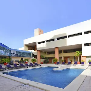 Aluxes Hotel